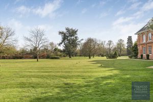 Photo 16- click for photo gallery